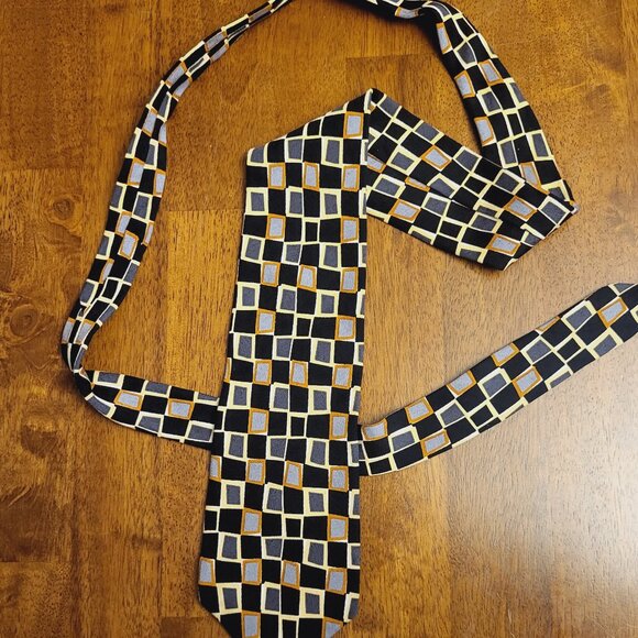 J. Riggins ~ Silk NeckTie ~ New Condition ~ Cross Posted - Picture 1 of 5